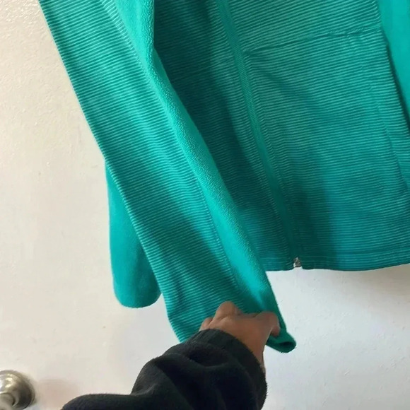 Then North face full zip up - Picture 4 of 8